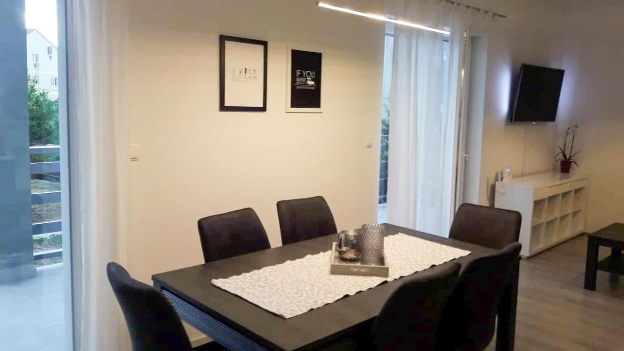 Apartman Ivana ポドゥゴラ エクステリア 写真
