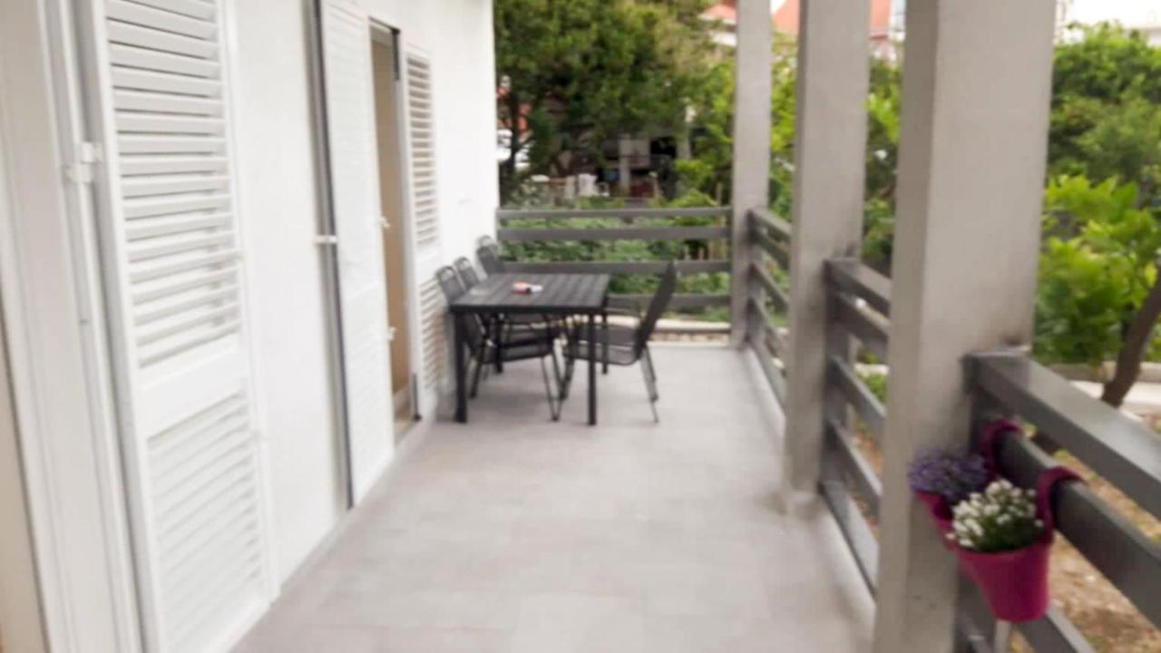 Apartman Ivana ポドゥゴラ エクステリア 写真